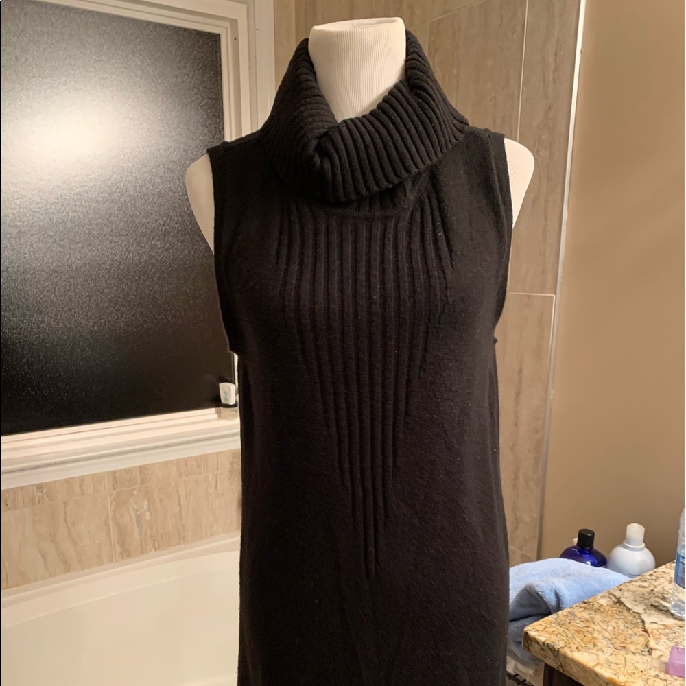 ADORABLE LONG LAYERING SWEATER!